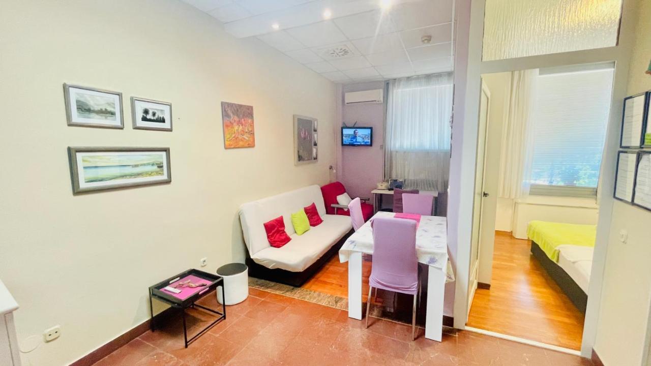 Vintage Apartment Inside City Galleria - Zadar Exteriör bild